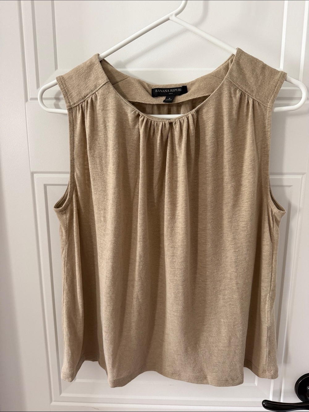 Banana Republic Sleeveless Tan Camel Sleeveless Top